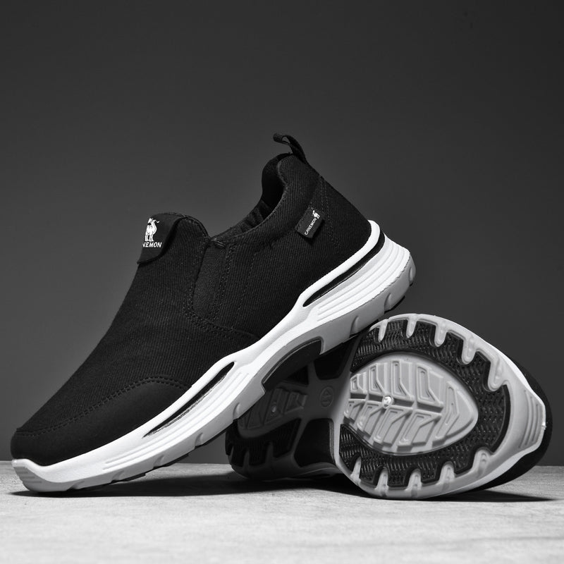 Men’s Slip-On Walking Shoes – Lightweight Cushioned Sole, Waterproof Mesh, Wide Toe Box, Arch Support & Non-Slip Traction