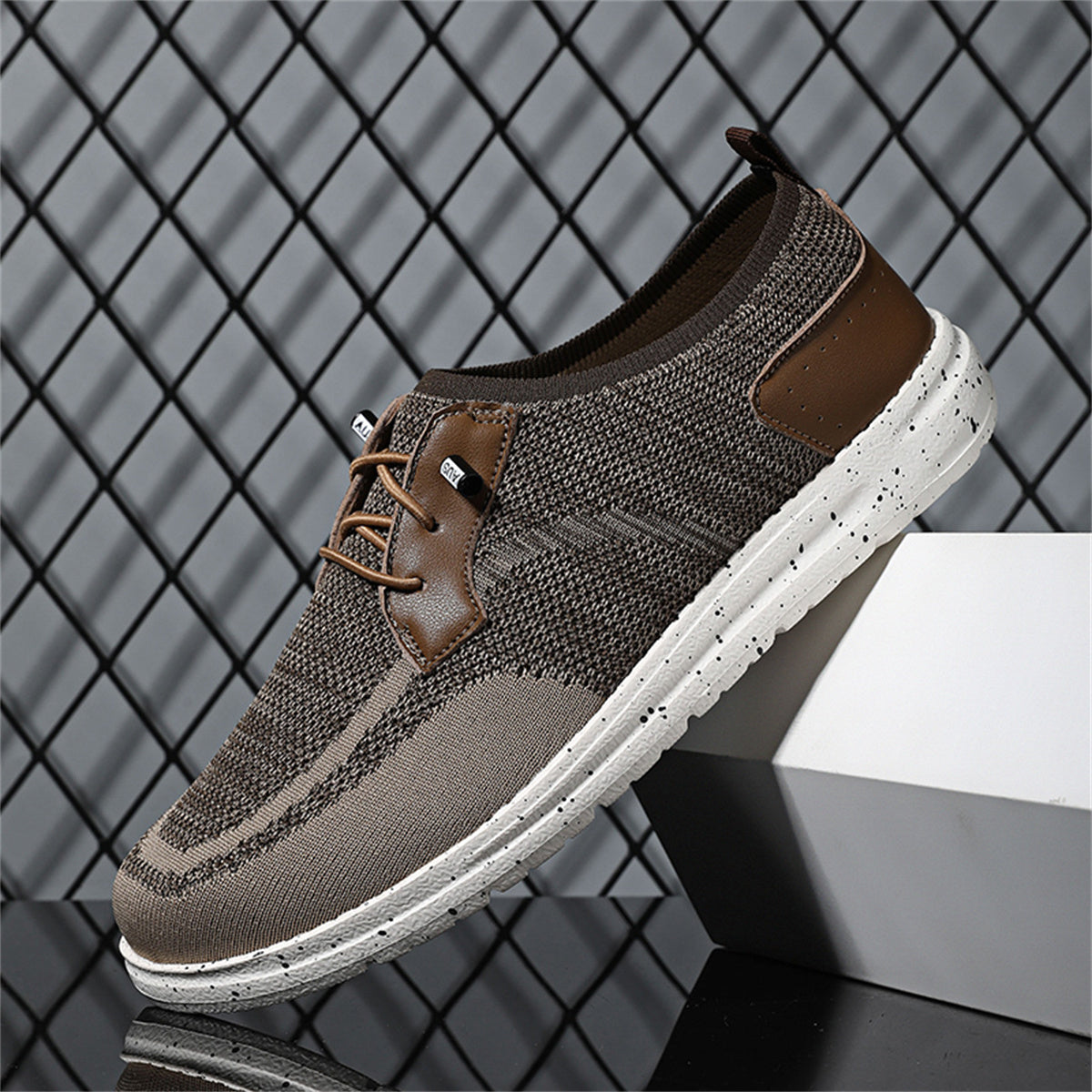 Men's Mesh Walking Shoes - Lace-Up, Breathable, Wide Toe Box with Arch Support